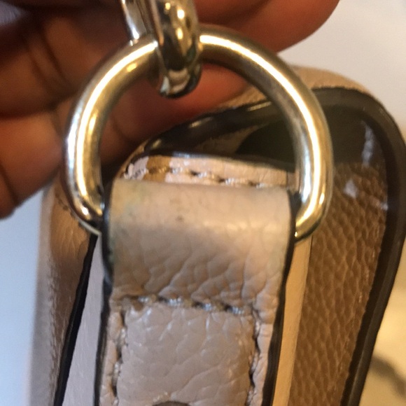 Kate Spade Cream Pebble Leather Pre-Owned Shoulder Bag w/Chainlink Detailing - Picture 12 of 16